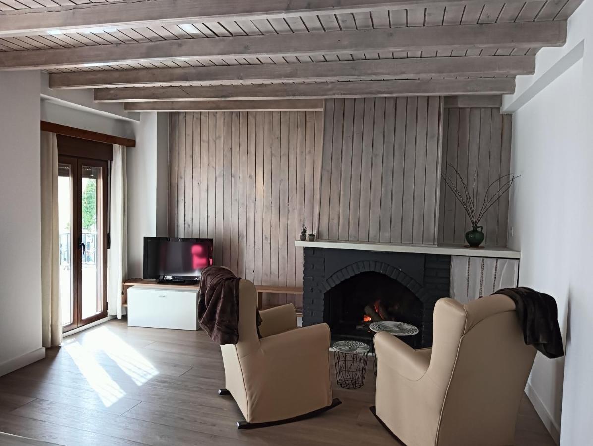 La Casa De La Plaza Apartman Güéjar Sierra Kültér fotó