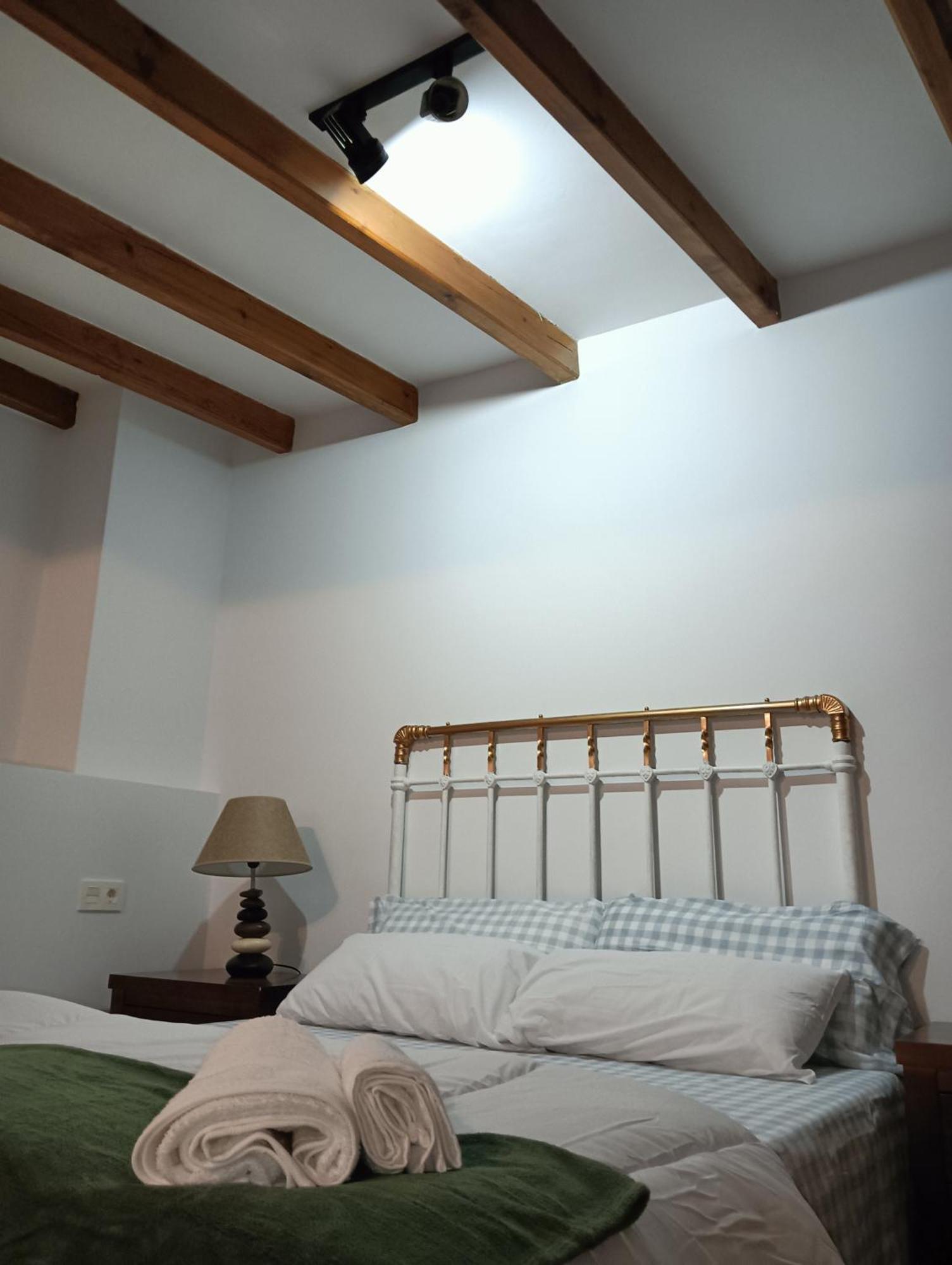 La Casa De La Plaza Apartman Güéjar Sierra Kültér fotó