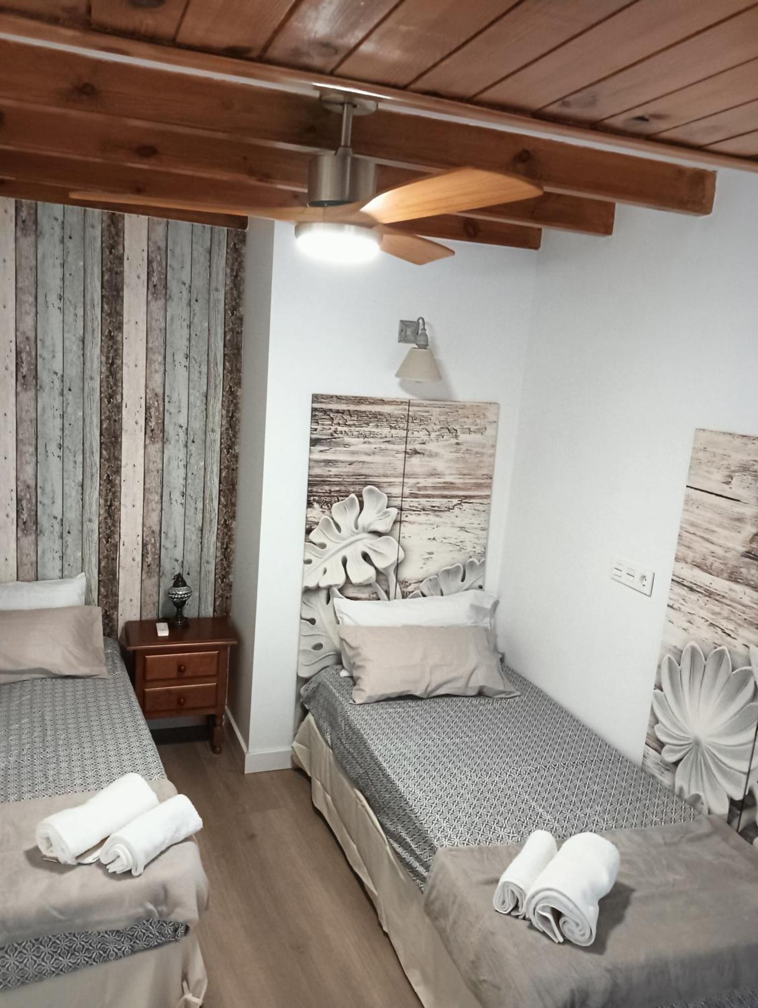 La Casa De La Plaza Apartman Güéjar Sierra Kültér fotó