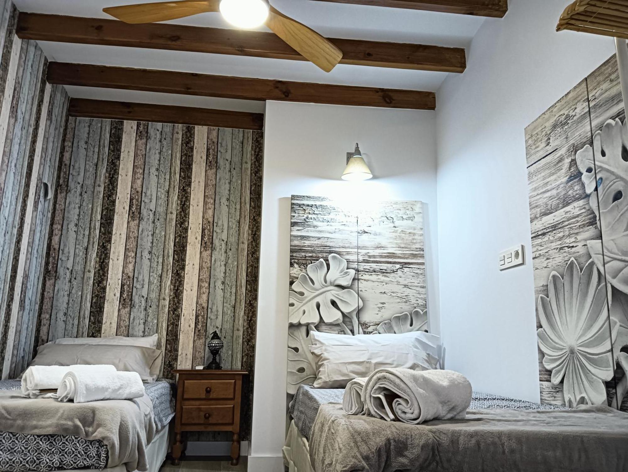 La Casa De La Plaza Apartman Güéjar Sierra Kültér fotó