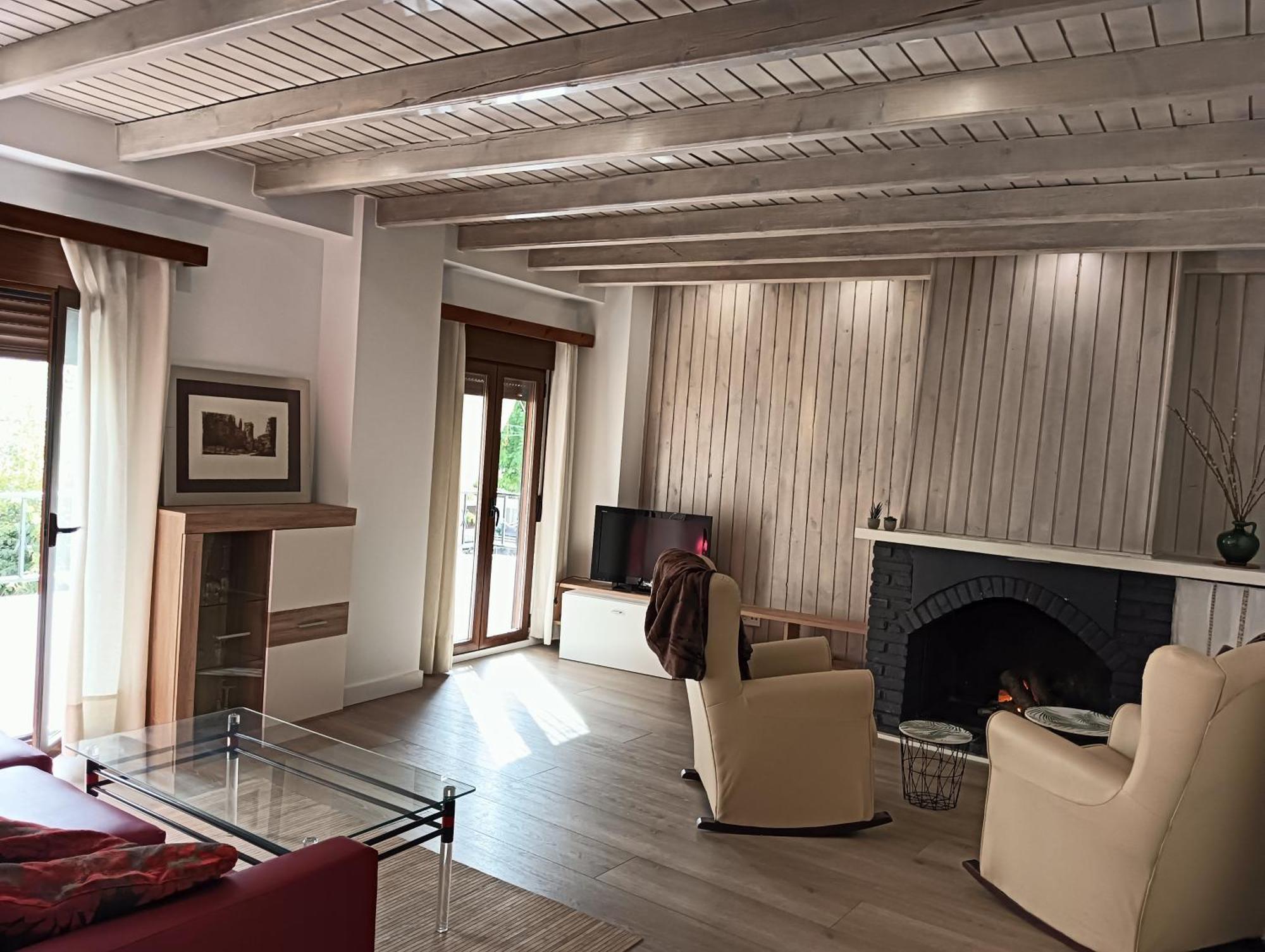 La Casa De La Plaza Apartman Güéjar Sierra Kültér fotó