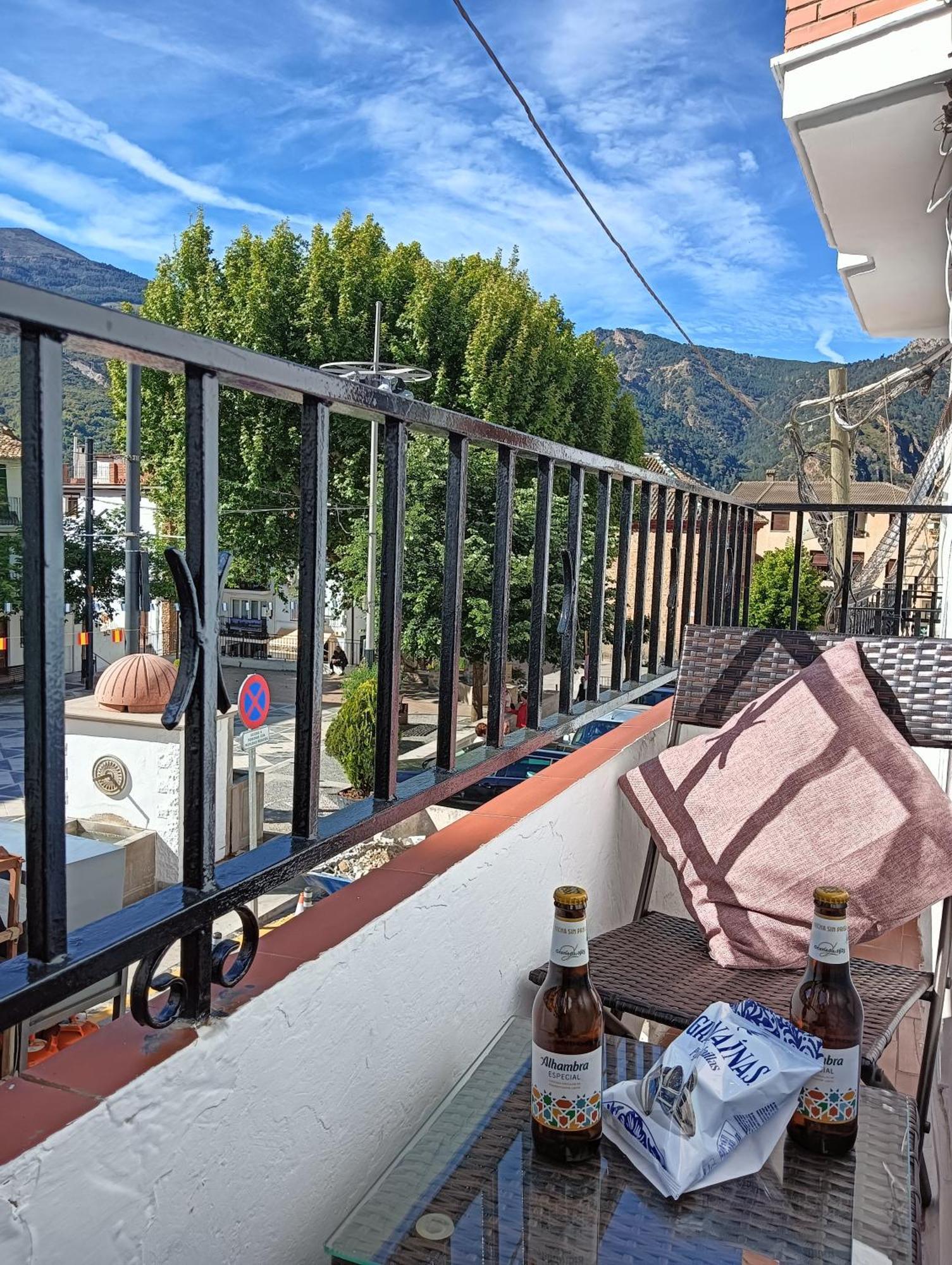 La Casa De La Plaza Apartman Güéjar Sierra Kültér fotó