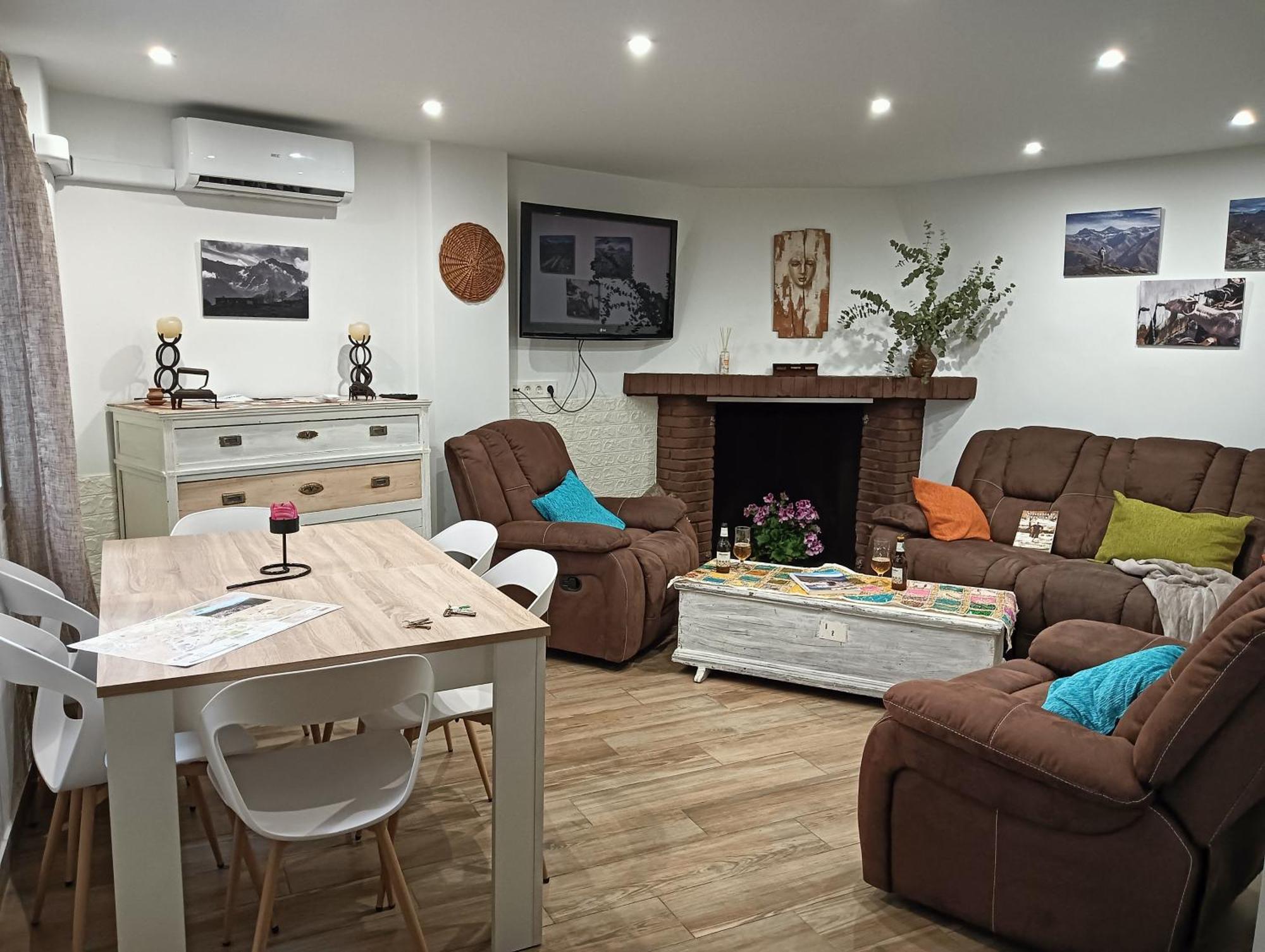 La Casa De La Plaza Apartman Güéjar Sierra Kültér fotó